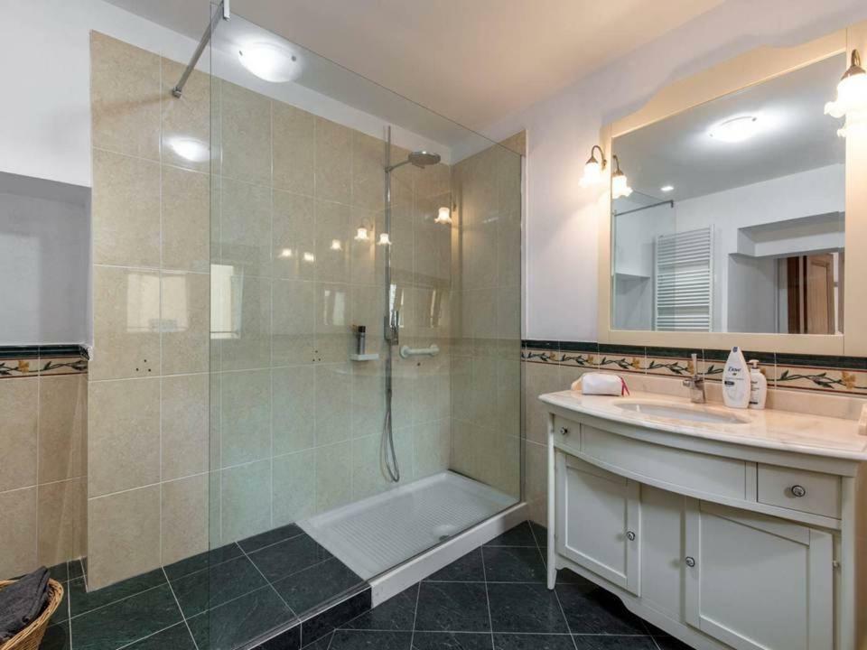Palazzo Teatro Vecchio-Holiday Suites Salò Zewnętrze zdjęcie