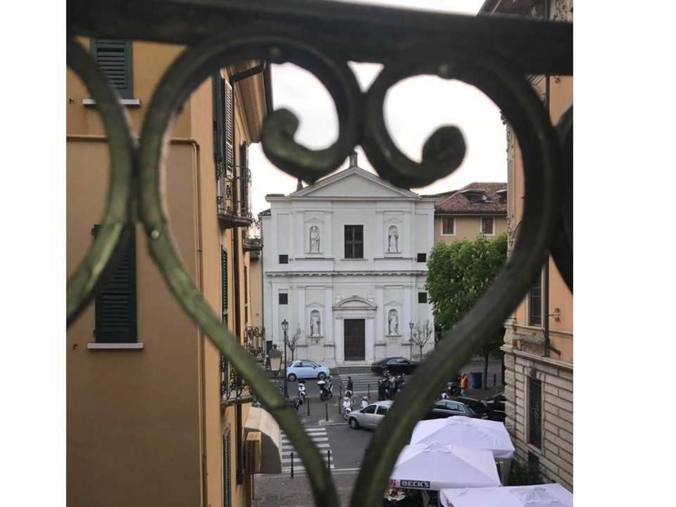 Palazzo Teatro Vecchio-Holiday Suites Salò Zewnętrze zdjęcie